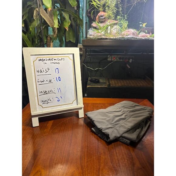 Arc'teryx Hiking Shorts Mens 34 Gray Nylon Hiking Outdoor Zip Pocket Performance - Picture 9 of 9